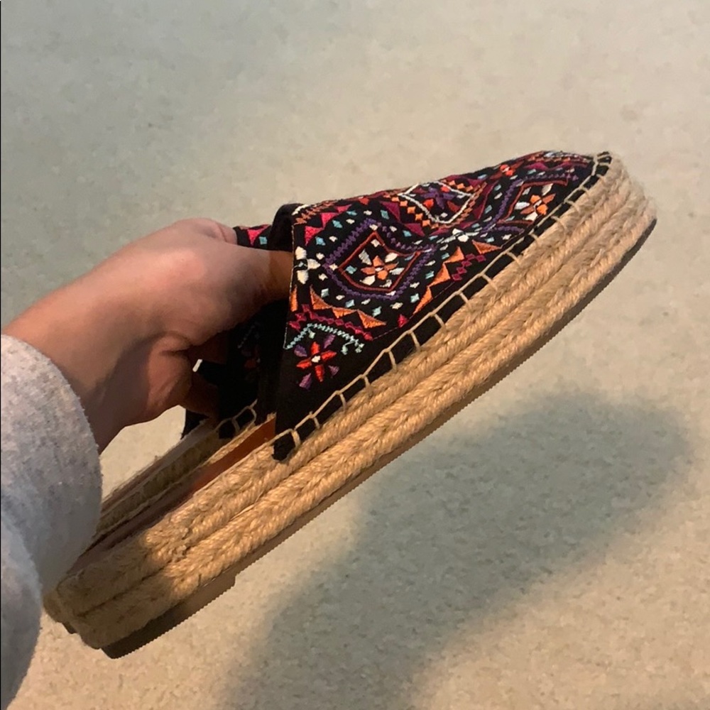 Espadrille platforms